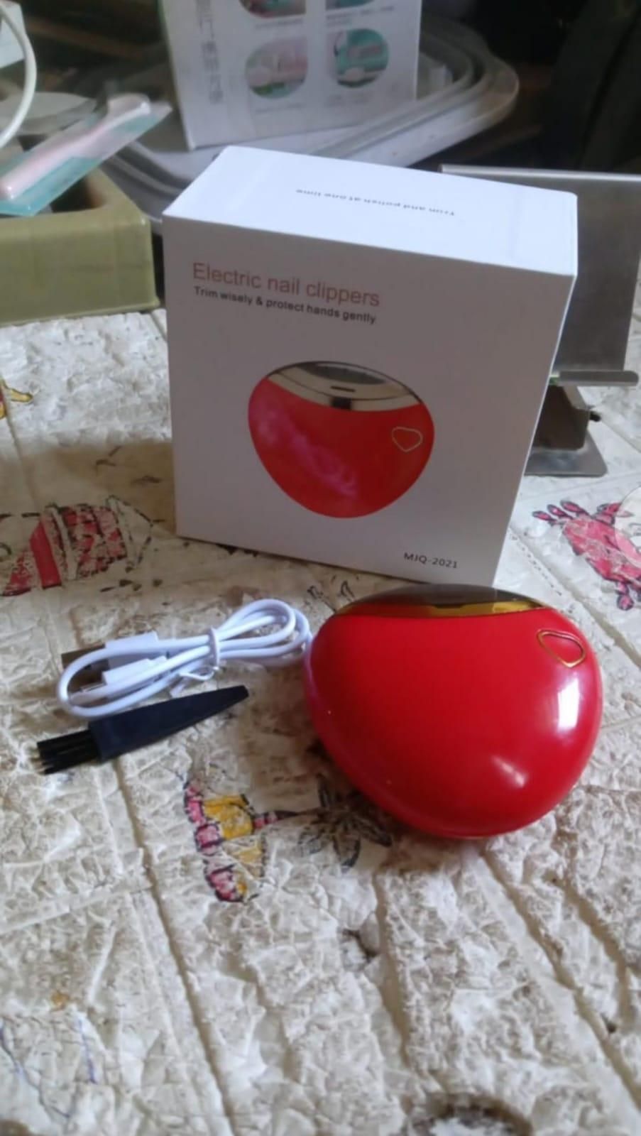 Portable Electric Nail Clipper/Trimmer (Anti-Splash) (Anti-Pinch)